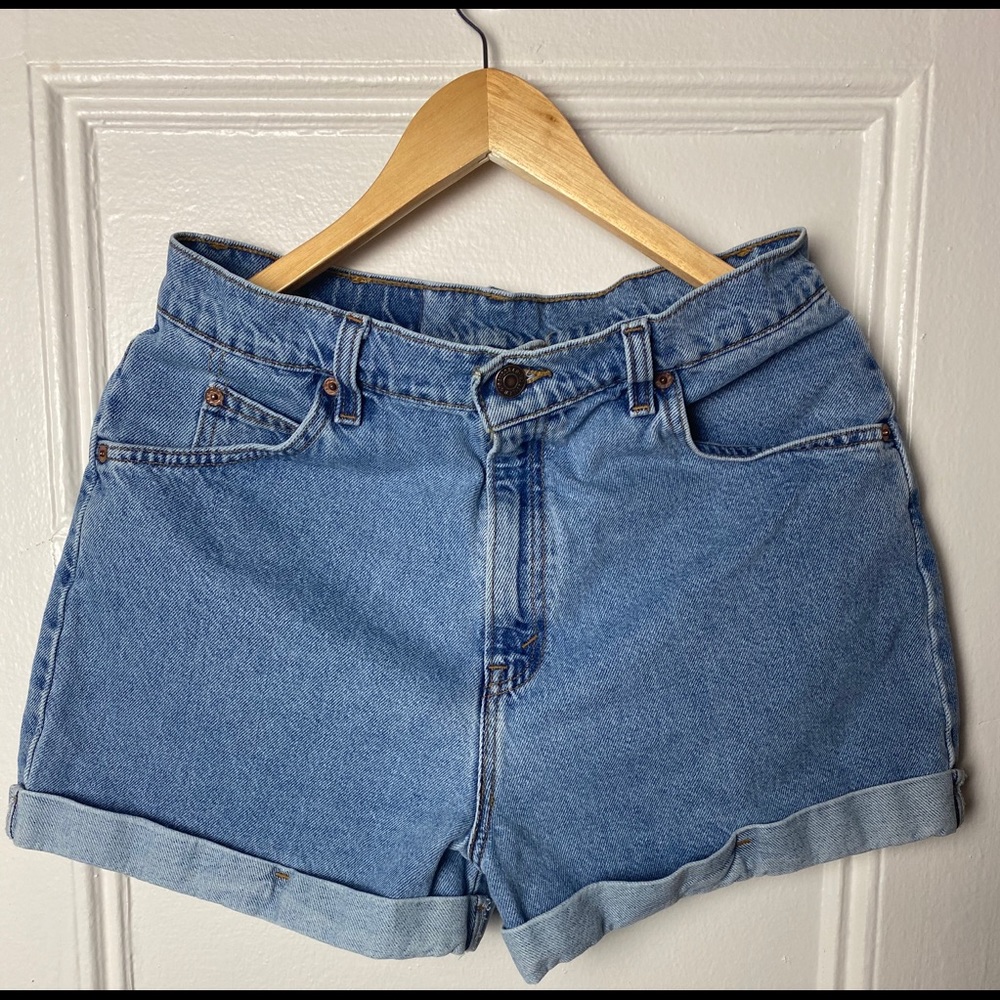 Levi’s Regular Fit High Waisted Folded Cuff Shorts